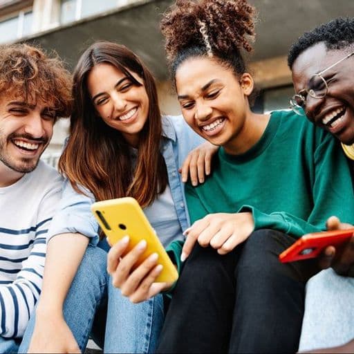 Selon vous, à partir de quel âge un jeune devrait-il pouvoir utiliser les réseaux sociaux ?